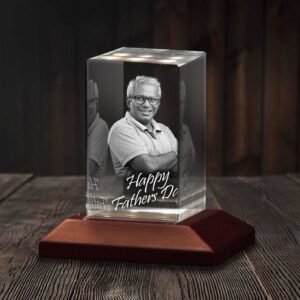 3D Laser Engraved Crystal Father's Day Gift Showing Photo Engraving